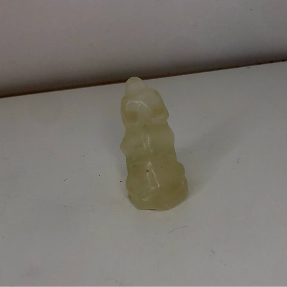 Citrine Wolf - Picture 2 of 8